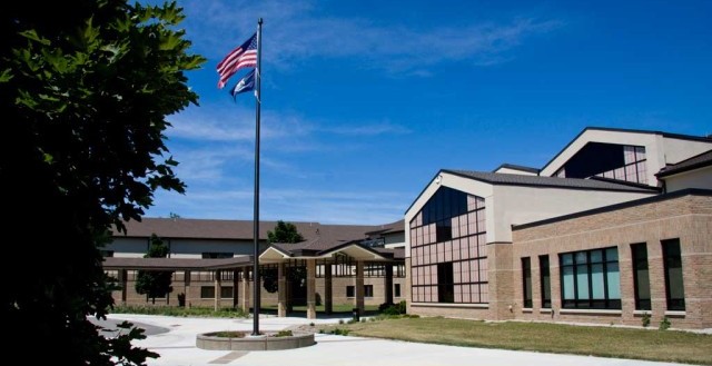 photo of the Meadow Brook Elementary building